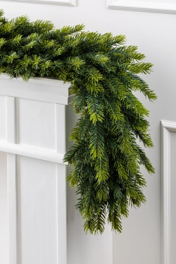 Cashmere Spruce PE Garland - Image 6