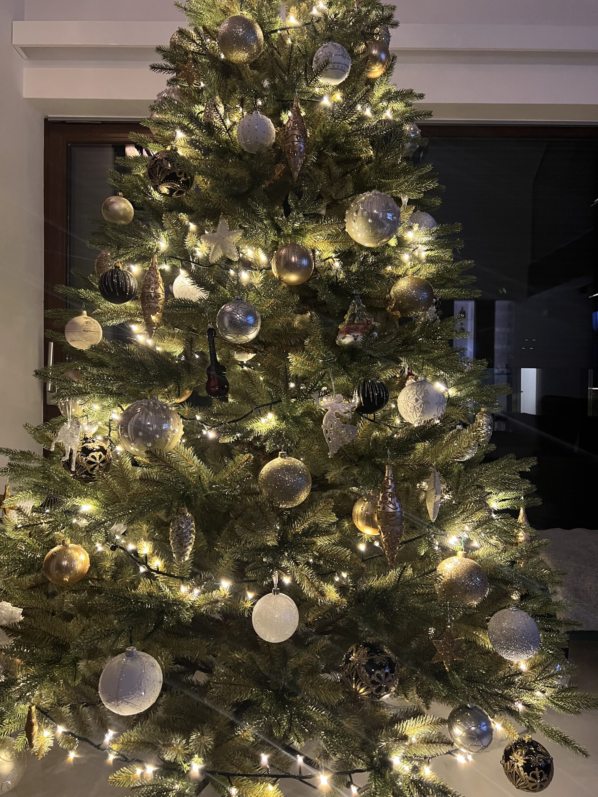 Siberian Spruce PE Artificial Christmas Tree Ireland